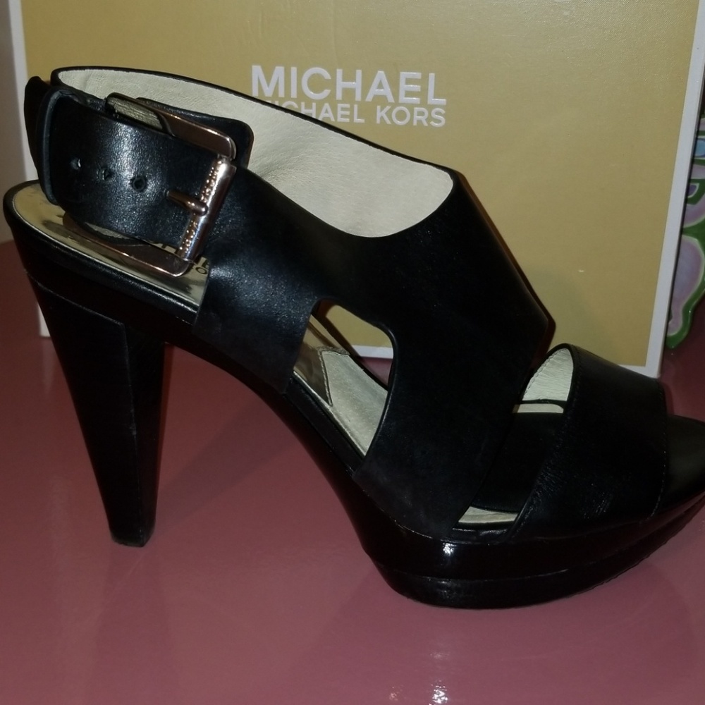 Michael Kors high heels size 9